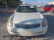 ✅ 2004 Infiniti G35 w/Leather • VIN: JNKCV51FX4M703567 • Lot: 43432814. Wystawiony na IAAI z przebiegiem 199 676 mil. Bezpłatny archiwum sprzedaży aukcyjnych z USA i szczegółowy raport historii pojazdu na DreamBid. Zdjęcie 6.
