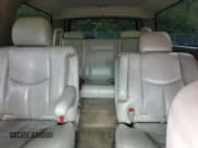 ✅ 2005 Chevrolet Suburban LT • VIN: 1GNFK16Z75J123805 • Lot: 84421555. Listed on Copart with 352,491 mi. Free auction sales archive from the USA and detailed vehicle history report at DreamBid. Image 10.