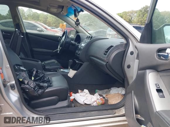 ✅ 2008 Nissan Altima S • VIN: 1N4AL21E38C286198 • Lot: 43285510. Listed on IAAI with Not provided. Free auction sales archive from the USA and detailed vehicle history report at DreamBid. Image 5.