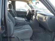 ✅ 2003 Chevrolet Silverado 2500HD LT • VIN: 1GCHC23G03F149878 • Lot: 43578062. Wystawiony na IAAI z przebiegiem 256 504 mil. Bezpłatny archiwum sprzedaży aukcyjnych z USA i szczegółowy raport historii pojazdu na DreamBid. Zdjęcie 5.