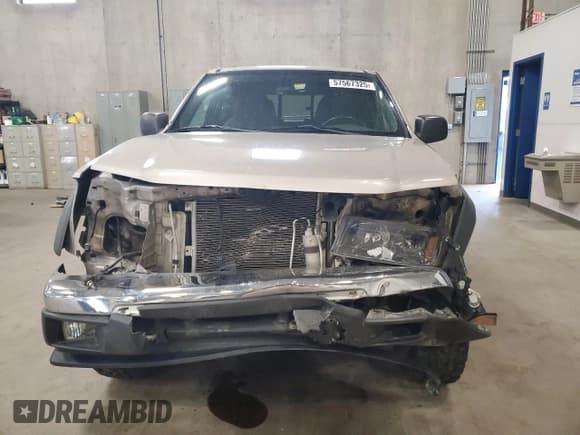 ✅ 2004 Chevrolet Colorado 1SE LS Z71 • VIN: 1GCDT136748170040 • Лот: 57567325. Опубликован ранее на Copart с пробегом 126 598 миль. Бесплатный доступ к архиву аукционных продаж из США и подробный отчёт об истории автомобиля на DreamBid. Изображение 5.