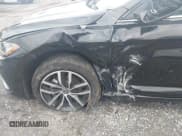 ✅ 2025 Volkswagen Jetta SE • VIN: 3VWEX7BU3SM025112 • Lot: 43772789. Listed on IAAI with 33,889 mi. Free auction sales archive from the USA and detailed vehicle history report at DreamBid. Image 6.