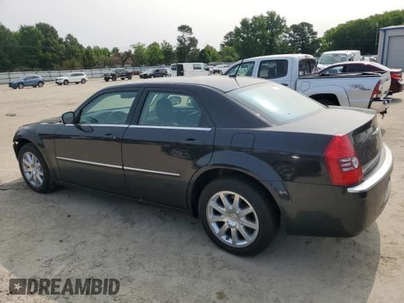 ✅ 2008 Chrysler 300 • VIN: 2C3LA33G78H187219 • Lot: 59107795. Listed on Copart with 130,154 mi. Free auction sales archive from the USA and detailed vehicle history report at DreamBid. Image 2.