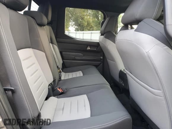 ✅ 2024 Toyota Tacoma TRD Sport Hybrid • VIN: 3TYLC5LN3RT006236 • Lot: 71606885. Wystawiony na Copart z przebiegiem 10 323 mil. Bezpłatny archiwum sprzedaży aukcyjnych z USA i szczegółowy raport historii pojazdu na DreamBid. Zdjęcie 10.