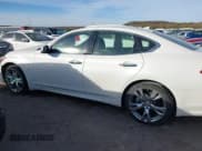 ✅ 2017 Infiniti Q70 3.7 • VIN: JN1BY1AP2HM741633 • Lot: 43635768. Listed on IAAI with Not provided. Free auction sales archive from the USA and detailed vehicle history report at DreamBid. Image 13.
