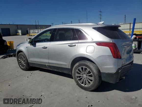 ✅ 2018 Cadillac XT5 Luxury FWD • VIN: 1GYKNCRS8JZ134813 • Lot: 89556195. Wystawiony na Copart z przebiegiem 27 016 mil. Bezpłatny archiwum sprzedaży aukcyjnych z USA i szczegółowy raport historii pojazdu na DreamBid. Zdjęcie 2.