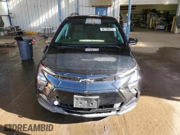 ✅ 2023 Chevrolet Bolt EV 2LT • VIN: 1G1FX6S0XP4172568 • Lot: 73647594. Wystawiony na Copart z przebiegiem 29 766 mil. Bezpłatny archiwum sprzedaży aukcyjnych z USA i szczegółowy raport historii pojazdu na DreamBid. Zdjęcie 5.