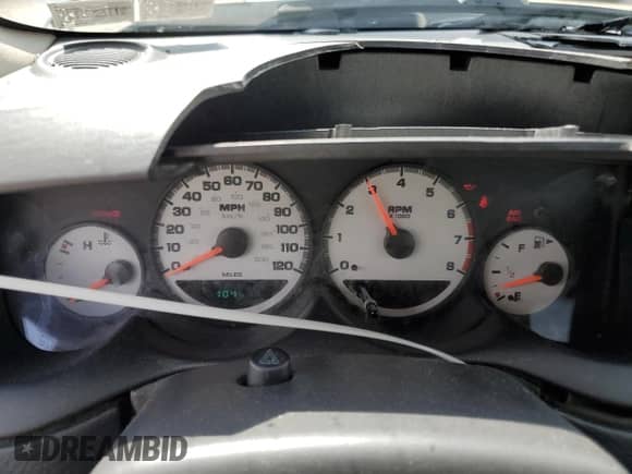 ✅ 2005 Dodge Neon SXT • VIN: 1B3ES56C45D202226 • Lot: 64776125. Wystawiony na Copart z przebiegiem 104 517 mil mil. Skorzystaj z bezpłatnego archiwum sprzedaży aukcyjnych z USA i zobacz szczegółowy raport historii pojazdu na DreamBid. Zdjęcie 9.