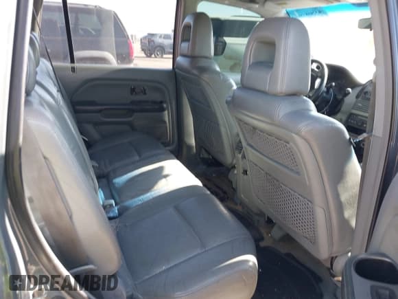 ✅ 2003 Honda Pilot EX • VIN: 2HKYF18513H558714 • Lot: 43508790. Listed on IAAI with Not provided. Free auction sales archive from the USA and detailed vehicle history report at DreamBid. Image 8.