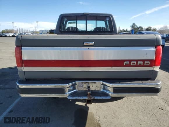✅ 1990 Ford F-150 • VIN: 1FTEX14H6LKA16669 • Lot: 48072985. Wystawiony na Copart z przebiegiem 21 866 mil. Bezpłatny archiwum sprzedaży aukcyjnych z USA i szczegółowy raport historii pojazdu na DreamBid. Zdjęcie 6.