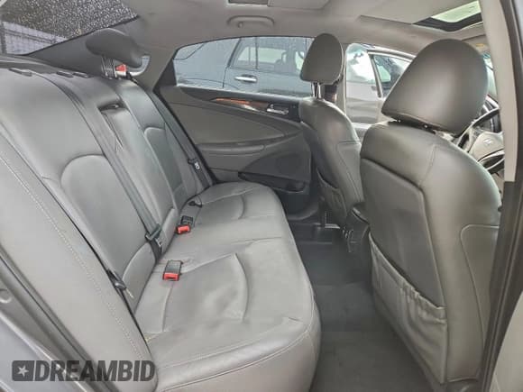 ✅ 2012 Hyundai Sonata Limited • VIN: 5NPEC4AB7CH325501 • Lot: 93996565. Listed on Copart with 170,982 mi. Free auction sales archive from the USA and detailed vehicle history report at DreamBid. Image 11.