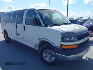 ✅ 2008 Chevrolet Express Passenger • VIN: 1GAHG39K281180455 • Lot: 42869133. Listed on IAAI with 454,131 mi. Free auction sales archive from the USA and detailed vehicle history report at DreamBid. Image 1.