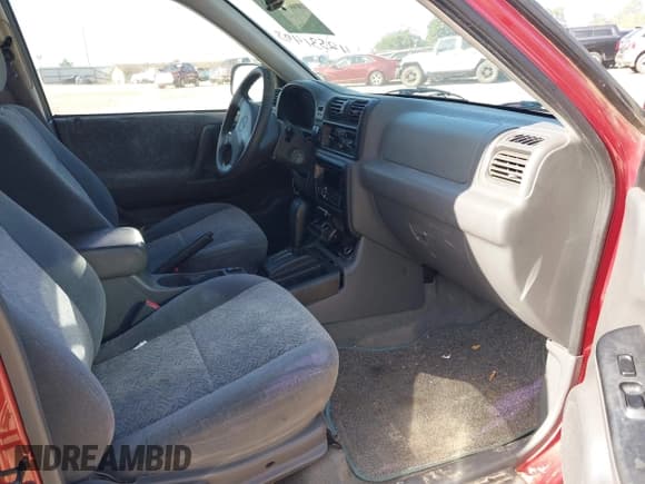 ✅ 2000 Isuzu Rodeo S • VIN: 4S2CK58W5Y4328388 • Lot: 42531403. Listed on IAAI with 238,614 mi. Free auction sales archive from the USA and detailed vehicle history report at DreamBid. Image 5.