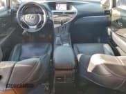 ✅ 2013 Lexus RX 350 • VIN: 2T2ZK1BA3DC123747 • Lot: 96204135. Wystawiony na Copart z przebiegiem 226 660 mil. Bezpłatny archiwum sprzedaży aukcyjnych z USA i szczegółowy raport historii pojazdu na DreamBid. Zdjęcie 8.