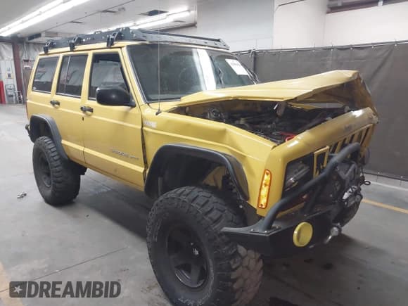 ✅ 2001 Jeep Cherokee Sport • VIN: 1J4FF48S41L580319 • Lot: 42064564. Wystawiony na IAAI z przebiegiem 257 534 mil. Bezpłatny archiwum sprzedaży aukcyjnych z USA i szczegółowy raport historii pojazdu na DreamBid. Zdjęcie 1.