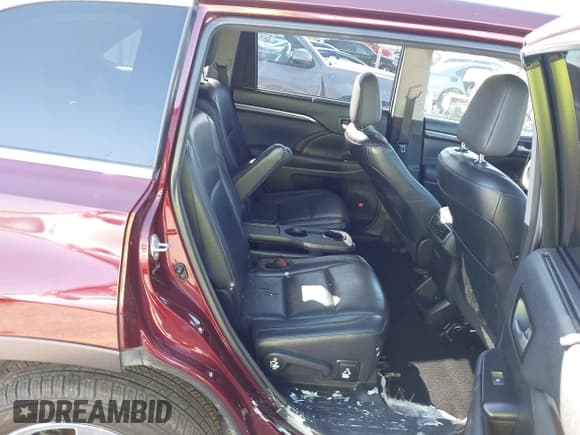 ✅ 2014 Toyota Highlander Limited • VIN: 5TDYKRFHXES013602 • Lot: 43761878. Listed on IAAI with 198,737 mi. Free auction sales archive from the USA and detailed vehicle history report at DreamBid. Image 8.