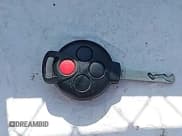 ✅ 2009 Smart fortwo Pure • VIN: WMEEJ31X19K220847 • Lot: 42817145. Listed on IAAI with 130,888 mi. Free auction sales archive from the USA and detailed vehicle history report at DreamBid. Image 11.