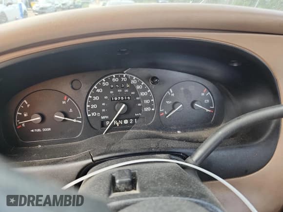 ✅ 2000 Ford Ranger XL • VIN: 1FTYR10C8YPB24299 • Lot: 83975925. Listed on Copart with 197,516 mi. Free auction sales archive from the USA and detailed vehicle history report at DreamBid. Image 9.