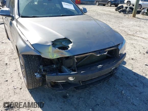 ✅ 2016 BMW 3 Series 328i • VIN: WBA8E9G57GNT86159 • Lot: 43480531. Wystawiony na IAAI z przebiegiem 116 120 mil. Bezpłatny archiwum sprzedaży aukcyjnych z USA i szczegółowy raport historii pojazdu na DreamBid. Zdjęcie 6.