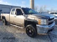 ✅ 2009 Chevrolet Silverado 2500HD LT • VIN: 1GCHK596X9E100768 • Лот: 85802894. Опубликован ранее на Copart с пробегом 240 763 миль. Бесплатный доступ к архиву аукционных продаж из США и подробный отчёт об истории автомобиля на DreamBid. Изображение 4.