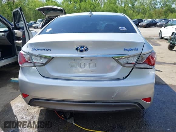 ✅ 2014 Hyundai Sonata Limited • VIN: KMHEC4A41EA117041 • Lot: 42094955. Wystawiony na IAAI z przebiegiem 102 557 mil. Bezpłatny archiwum sprzedaży aukcyjnych z USA i szczegółowy raport historii pojazdu na DreamBid. Zdjęcie 16.