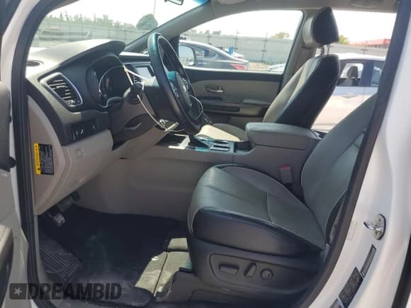 ✅ 2019 Kia Sedona EX • VIN: KNDMB5C15K6571156 • Lot: 71454005. Wystawiony na Copart z przebiegiem 102 836 mil. Bezpłatny archiwum sprzedaży aukcyjnych z USA i szczegółowy raport historii pojazdu na DreamBid. Zdjęcie 7.