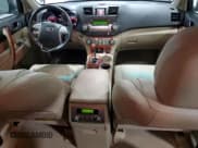 ✅ 2008 Toyota Highlander Limited • VIN: JTEES42A382086154 • Lot: 90895685. Wystawiony na Copart z przebiegiem 156 854 mil. Bezpłatny archiwum sprzedaży aukcyjnych z USA i szczegółowy raport historii pojazdu na DreamBid. Zdjęcie 8.