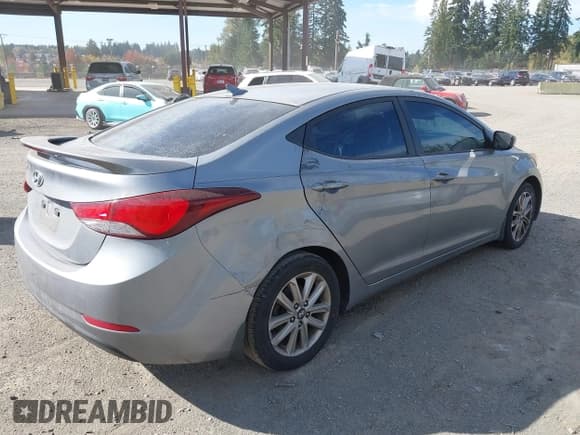 ✅ 2015 Hyundai Elantra SE • VIN: KMHDH4AE9FU265928 • Lot: 43449425. Listed on IAAI with 115,409 mi. Free auction sales archive from the USA and detailed vehicle history report at DreamBid. Image 4.