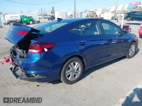 2019 Hyundai Elantra SEL z VIN 5NPD84LF7KH434634, wystawiony jako IAAI lot #43200937 z przebiegiem 76 488 mil mil oraz . Historia ofert i sprzedaży dostępna na DreamBid. Obrazek 4.