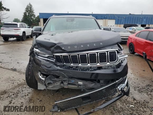 ✅ 2024 Jeep Wagoneer • VIN: 1C4SJVAP4RS195374 • Lot: 69345965. Listed on Copart with 18,017 mi. Free auction sales archive from the USA and detailed vehicle history report at DreamBid. Image 5.