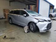 ✅ 2022 Toyota Sienna XLE • VIN: 5TDYRKEC9NS091684 • Lot: 82787425. Wystawiony na Copart z przebiegiem 124 549 mil. Bezpłatny archiwum sprzedaży aukcyjnych z USA i szczegółowy raport historii pojazdu na DreamBid. Zdjęcie 4.