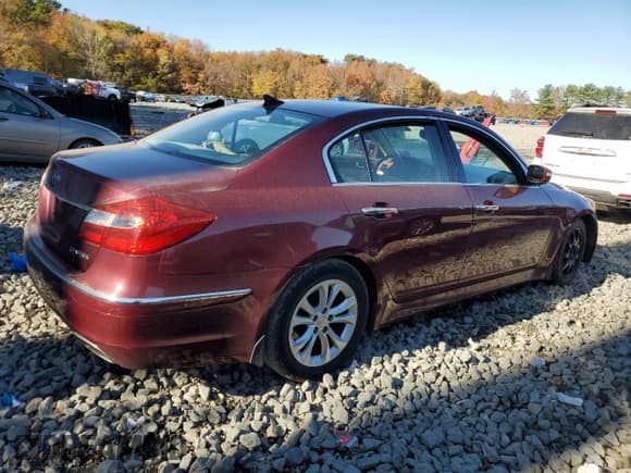 ✅ 2013 Hyundai Genesis 3.8L • VIN: KMHGC4DD3DU229230 • Lot: 87310225. Listed on Copart with 145,129 mi. Free auction sales archive from the USA and detailed vehicle history report at DreamBid. Image 3.