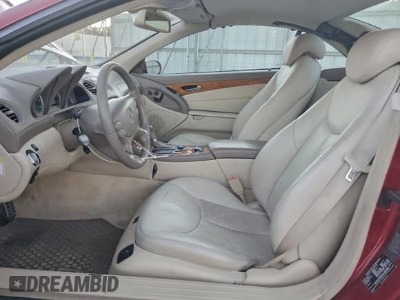 ✅ 2006 Mercedes-Benz SL 500 • VIN: WDBSK75F06F110530 • Lot: 96593905. Wystawiony na Copart z przebiegiem 85 167 mil. Bezpłatny archiwum sprzedaży aukcyjnych z USA i szczegółowy raport historii pojazdu na DreamBid. Zdjęcie 7.