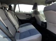 ✅ 2022 Toyota RAV4 XLE • VIN: 2T3P1RFV9NW299848 • Lot: 86168255. Wystawiony na Copart z przebiegiem 84 782 mil. Bezpłatny archiwum sprzedaży aukcyjnych z USA i szczegółowy raport historii pojazdu na DreamBid. Zdjęcie 11.