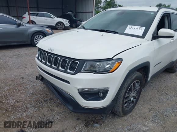 ✅ 2019 Jeep Compass Latitude • VIN: 3C4NJCBBXKT699338 • Лот: 42257672. Опубликован ранее на IAAI с пробегом 102 970 миль. Бесплатный доступ к архиву аукционных продаж из США и подробный отчёт об истории автомобиля на DreamBid. Изображение 19.