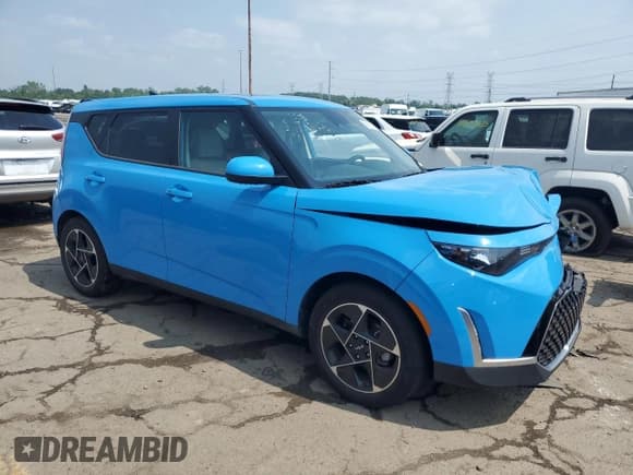✅ 2025 Kia Soul EX • VIN: KNDJ33AU1S7259427 • Lot: 66819385. Wystawiony na Copart z przebiegiem 5 385 mil. Bezpłatny archiwum sprzedaży aukcyjnych z USA i szczegółowy raport historii pojazdu na DreamBid. Zdjęcie 4.