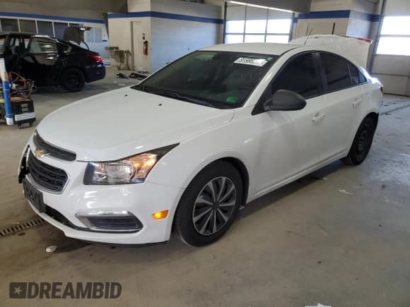 ✅ 2015 Chevrolet Cruze LS • VIN: 1G1PA5SG2F7290849 • Лот: 91595925. Опубликован ранее на Copart с пробегом 107 598 миль. Бесплатный доступ к архиву аукционных продаж из США и подробный отчёт об истории автомобиля на DreamBid. Изображение 1.