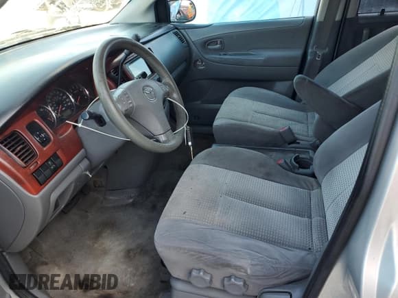 ✅ 2005 Mazda MPV LX • VIN: JM3LW28A450553950 • Lot: 83827135. Wystawiony na Copart z przebiegiem Nie podano. Bezpłatny archiwum sprzedaży aukcyjnych z USA i szczegółowy raport historii pojazdu na DreamBid. Zdjęcie 7.