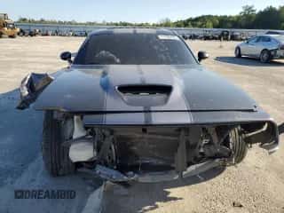 2015 Dodge Challenger SRT 392 z VIN 2C3CDZDJ4FH809650, wystawiony jako Copart lot #71700425 z przebiegiem 111 922 mil mil oraz Szkoda całkowita • Salvage title. Historia ofert i sprzedaży dostępna na DreamBid. Obrazek 5.