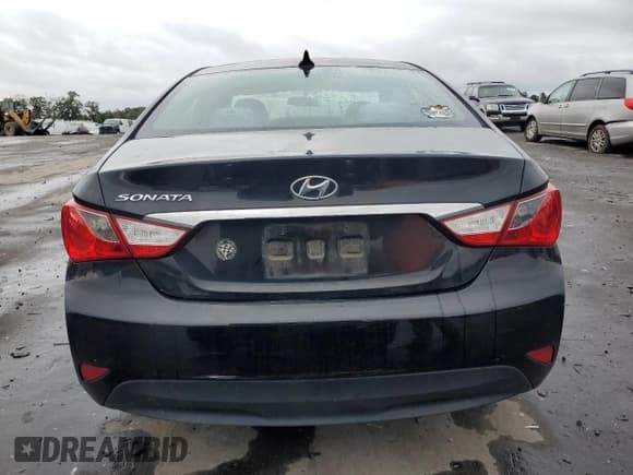 ✅ 2014 Hyundai Sonata GLS • VIN: 5NPEB4AC0EH937747 • Lot: 72225854. Listed on Copart with 137,881 mi. Free auction sales archive from the USA and detailed vehicle history report at DreamBid. Image 6.