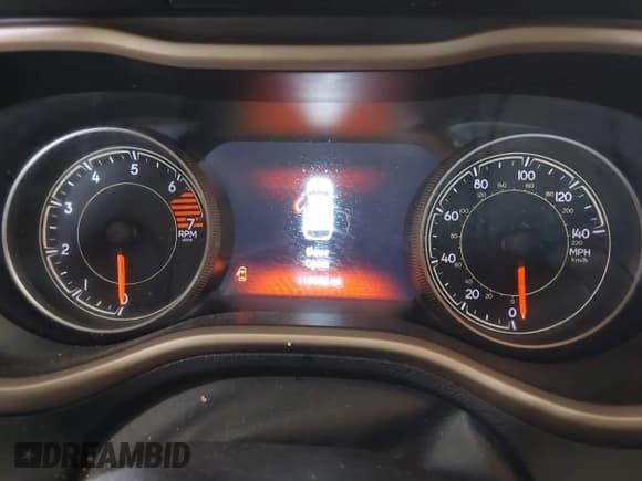 ✅ 2018 Jeep Cherokee Limited • VIN: 1C4PJMDB0JD607329 • Lot: 42446238. Wystawiony na IAAI z przebiegiem 115 382 mil. Bezpłatny archiwum sprzedaży aukcyjnych z USA i szczegółowy raport historii pojazdu na DreamBid. Zdjęcie 7.