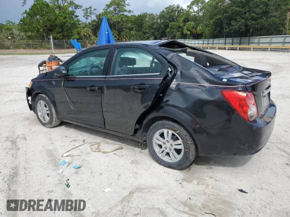 2012 Chevrolet Sonic LT z VIN 1G1JC5SB0C4187463, wystawiony jako Copart lot #68758074 z przebiegiem 123 060 mil mil oraz Szkoda całkowita • Salvage title. Historia ofert i sprzedaży dostępna na DreamBid. Obrazek 2.