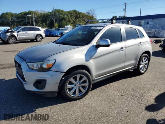 2015 Mitsubishi Outlander ES с VIN 4A4AR3AW6FE056687, выставлен на аукционе Copart как лот 86441125 с пробегом 139 922 миль миль и Списание • Salvage title. История ставок и продаж доступна на DreamBid. Изображение 1.