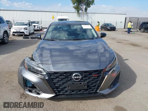 ✅ 2024 Nissan Altima SR • VIN: 1N4BL4CVXRN421468 • Lot: 43692245. Listed on IAAI with 26,285 mi. Free auction sales archive from the USA and detailed vehicle history report at DreamBid. Image 12.