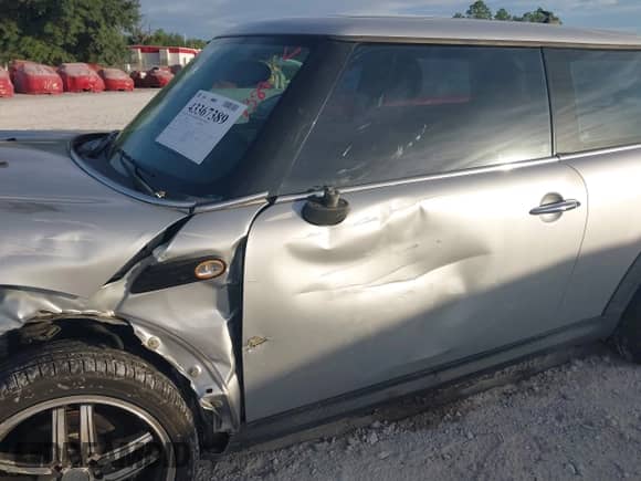 2008 MINI Hardtop с VIN WMWMF33588TT59838, выставлен на аукционе IAAI как лот 43367389 с пробегом 246 154 миль миль и . История ставок и продаж доступна на DreamBid. Изображение 6.