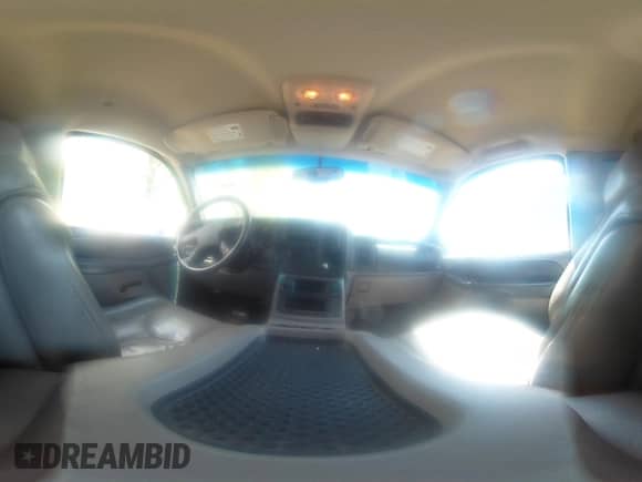 ✅ 2003 Chevrolet Suburban LT • VIN: 3GNGC26G83G210035 • Лот: 42084859. Опубликован ранее на IAAI с пробегом 145 919 миль. Бесплатный доступ к архиву аукционных продаж из США и подробный отчёт об истории автомобиля на DreamBid. Изображение 18.