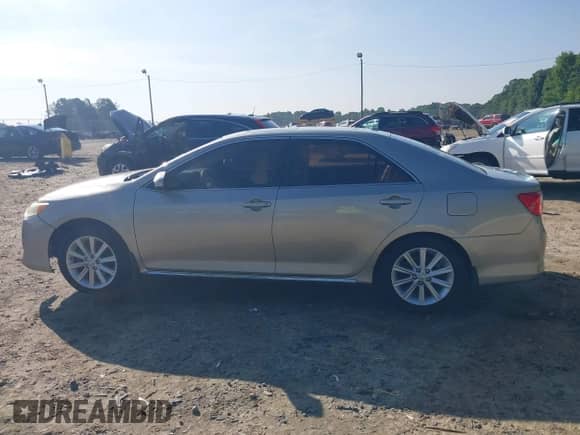2013 Toyota Camry L с VIN 4T4BF1FK5DR330318, выставлен на аукционе IAAI как лот 42447106 с пробегом 135 608 миль миль и . История ставок и продаж доступна на DreamBid. Изображение 14.