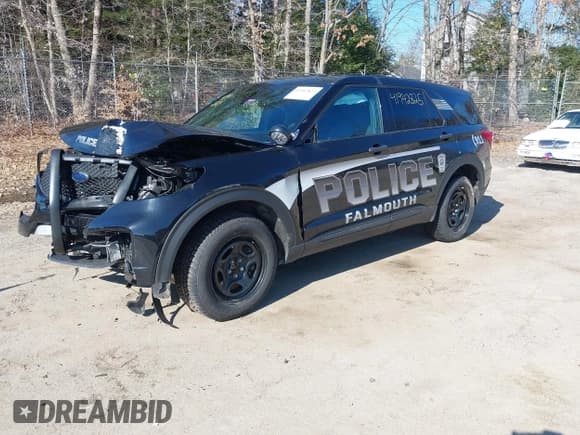 ✅ 2023 Ford Police Interceptor Utility • VIN: 1FM5K8AW0PNA04947 • Lot: 41942825. Wystawiony na IAAI z przebiegiem 37 121 mil. Bezpłatny archiwum sprzedaży aukcyjnych z USA i szczegółowy raport historii pojazdu na DreamBid. Zdjęcie 2.