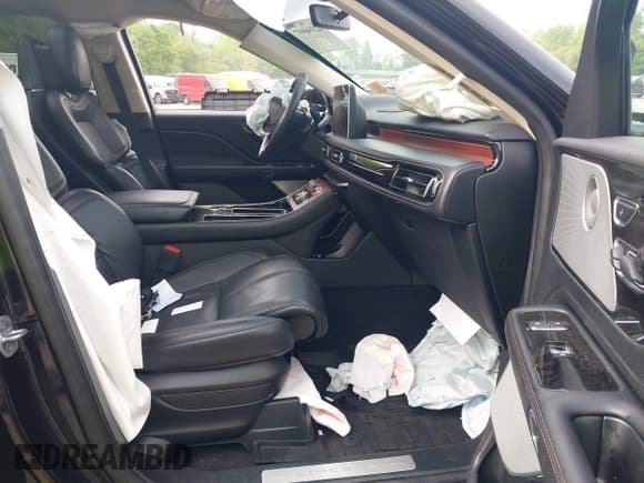 ✅ 2023 Lincoln Aviator Grand Touring • VIN: 5LMYJ8XY7PNL00330 • Лот: 42266997. Опубликован ранее на IAAI с пробегом Не указан. Бесплатный доступ к архиву аукционных продаж из США и подробный отчёт об истории автомобиля на DreamBid. Изображение 5.