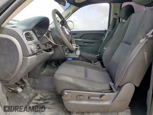 ✅ 2014 Chevrolet Tahoe Commercial • VIN: 1GNLC2E0XER219843 • Lot: 62381275. Listed on Copart with 200,626 mi. Free auction sales archive from the USA and detailed vehicle history report at DreamBid. Image 7.